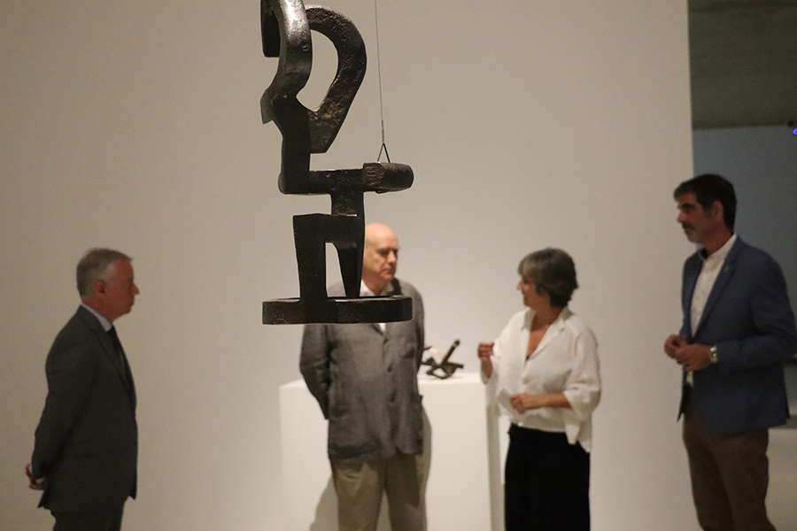 Iñigo Urkullu lehendakariak Oteiza + Chillida erakusketa bisitatu du San Telmon