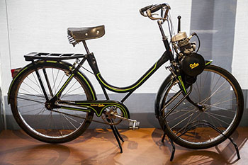La Velosolex de Orbea, la bicicleta que camina sola 