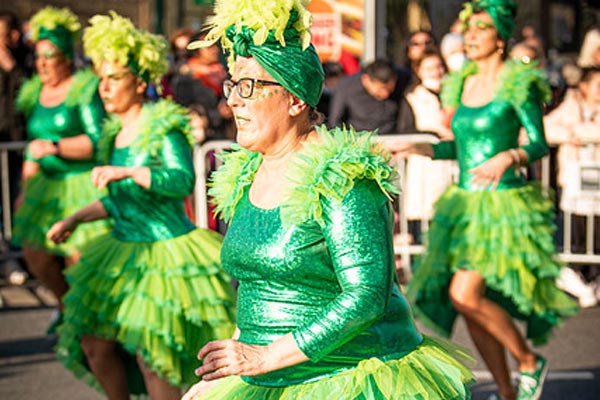 Mujeres de la Comparsa Gurea Elkartea (año 2022).