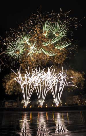 fotografiaganadoraVIconcursofuegosartificiales