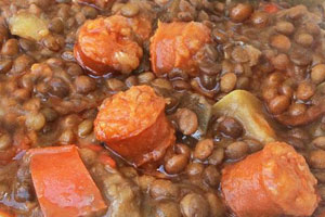 Lentejas con txistorra