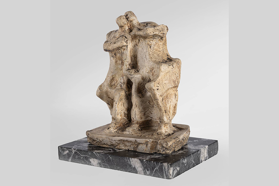 Oteizaren artelana. dos figuras abrazadas