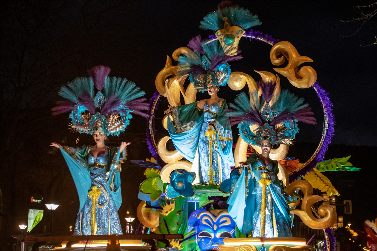 Detalle de la carroza de Eureka en el desfile