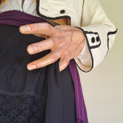 Detalle de la mano de un gigante