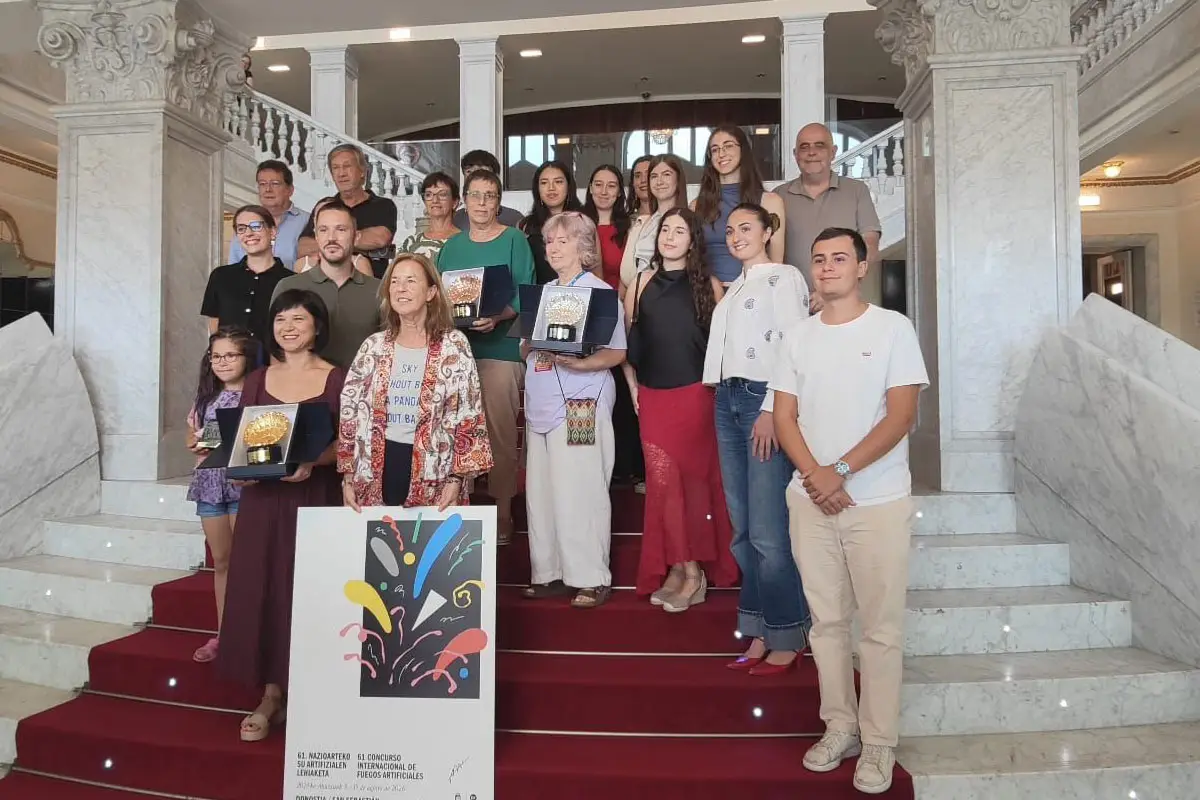 Todos los premiados en una foto conjunta