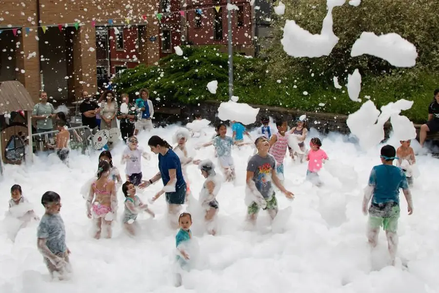 Fiesta de la espuma en Buenavista