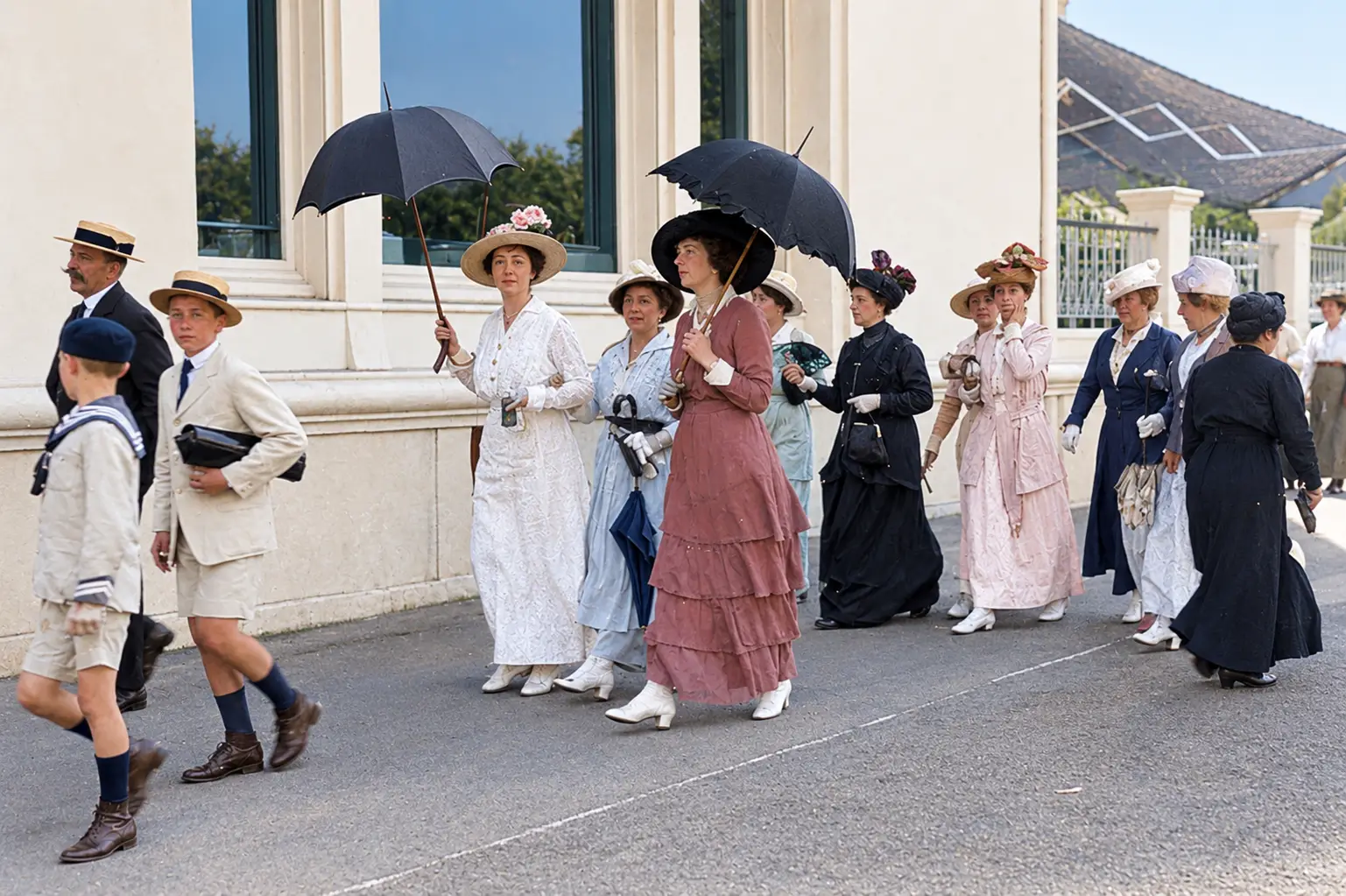 Escena de la belle ëpoque en Donostia / San Sebastián