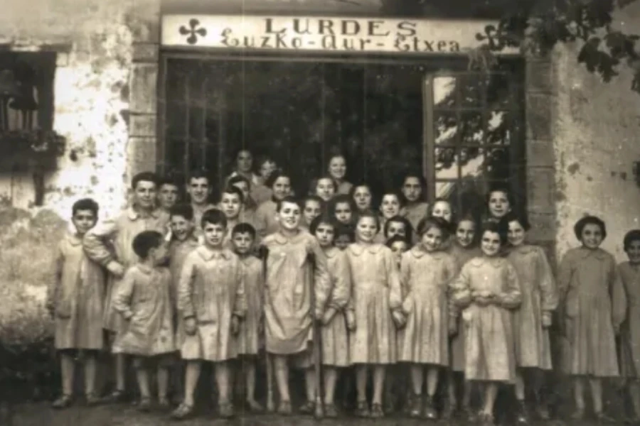 Imagen de los niños acogidos en Lurdes Euzko Aur-Etxea en Jatsu