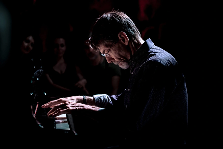 © Roberto Cifarelli