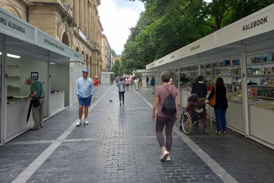 Donostiako Liburu Azokaren irudi bat