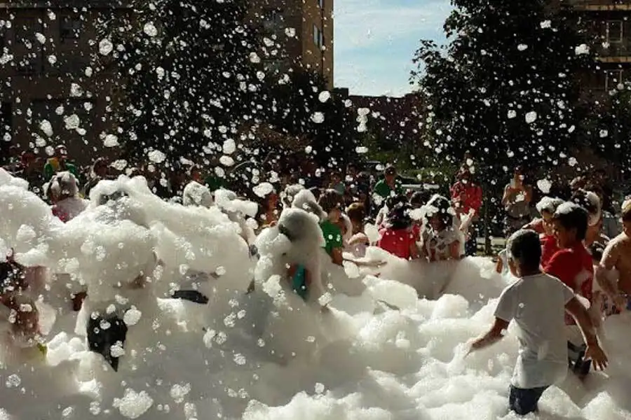 foto fiesta de la espuma