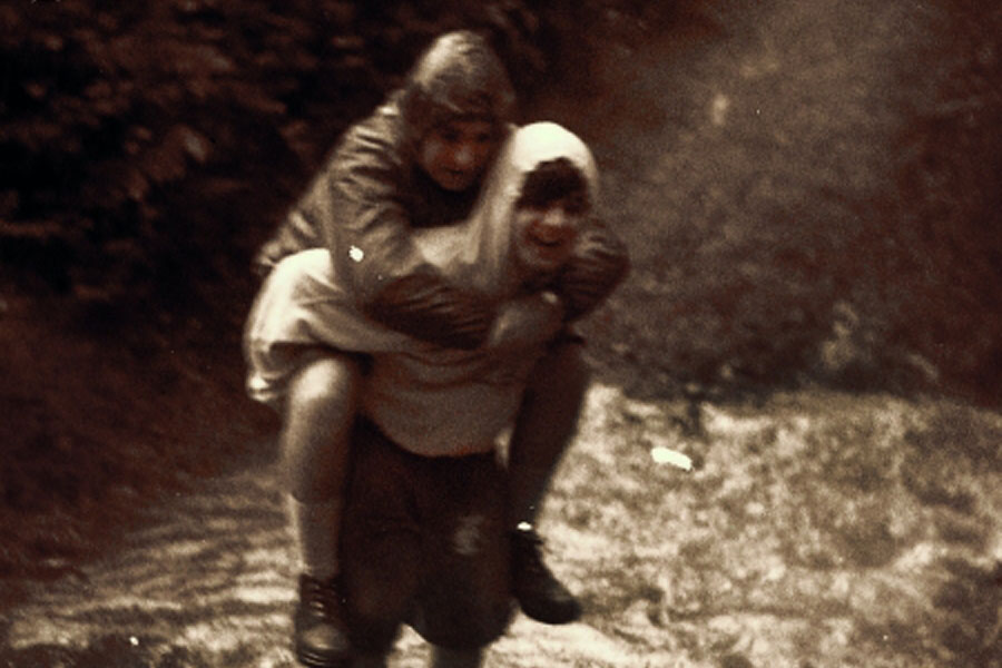 Faith liburuaren azal zati bat