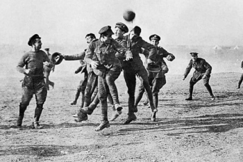 La fuerza del fútbol erakusketaren irudi bat