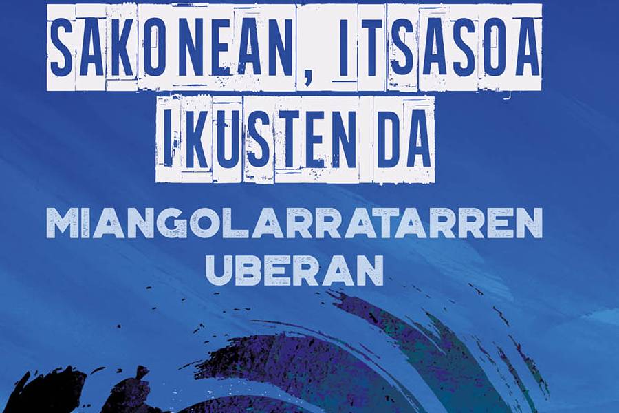 Portada del libro Sakonean, itsasoa ikusten da