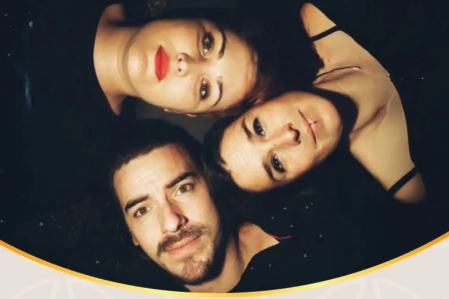 Cartel del grupo Les fous