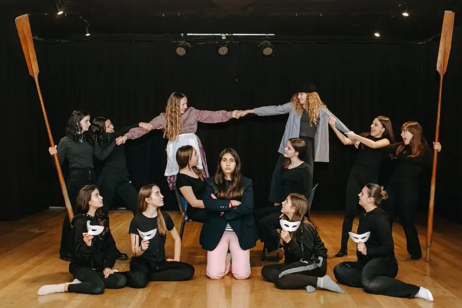 Imagen de la compañía de teatro juvenil Badia Eskola