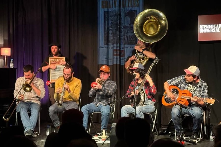 Crazy Jazzers musika taldea