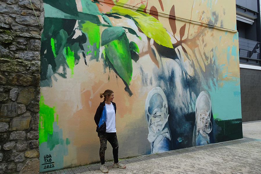 Mural de Udane Juaristi en Loiola