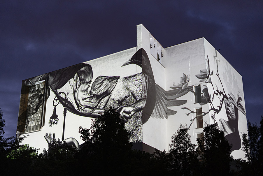 Argiartean 2022: video mapping en la fachada de la iglesia de Iesu (Moneo)