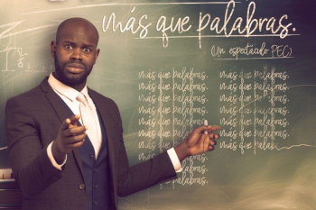 Más que palabras, Lamine Thior