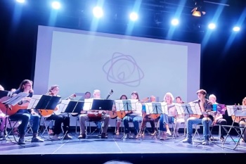 Udalaren Musika eta Dantza Eskolako Gitarren Orkestra