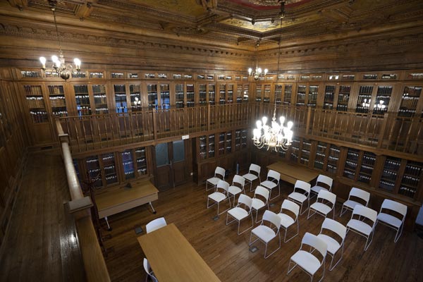 Sala Duque de Mandas vista desde el segundo piso.