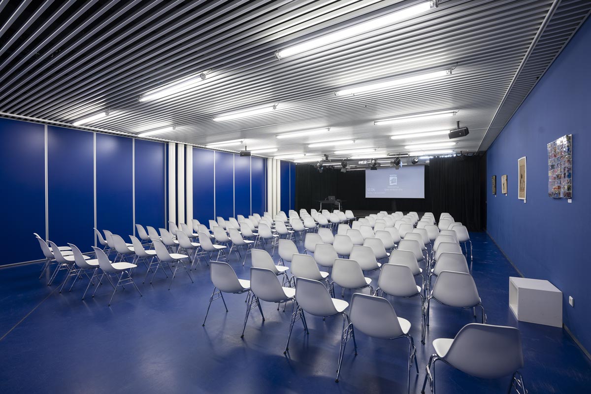 Salón de actos, vista interior.