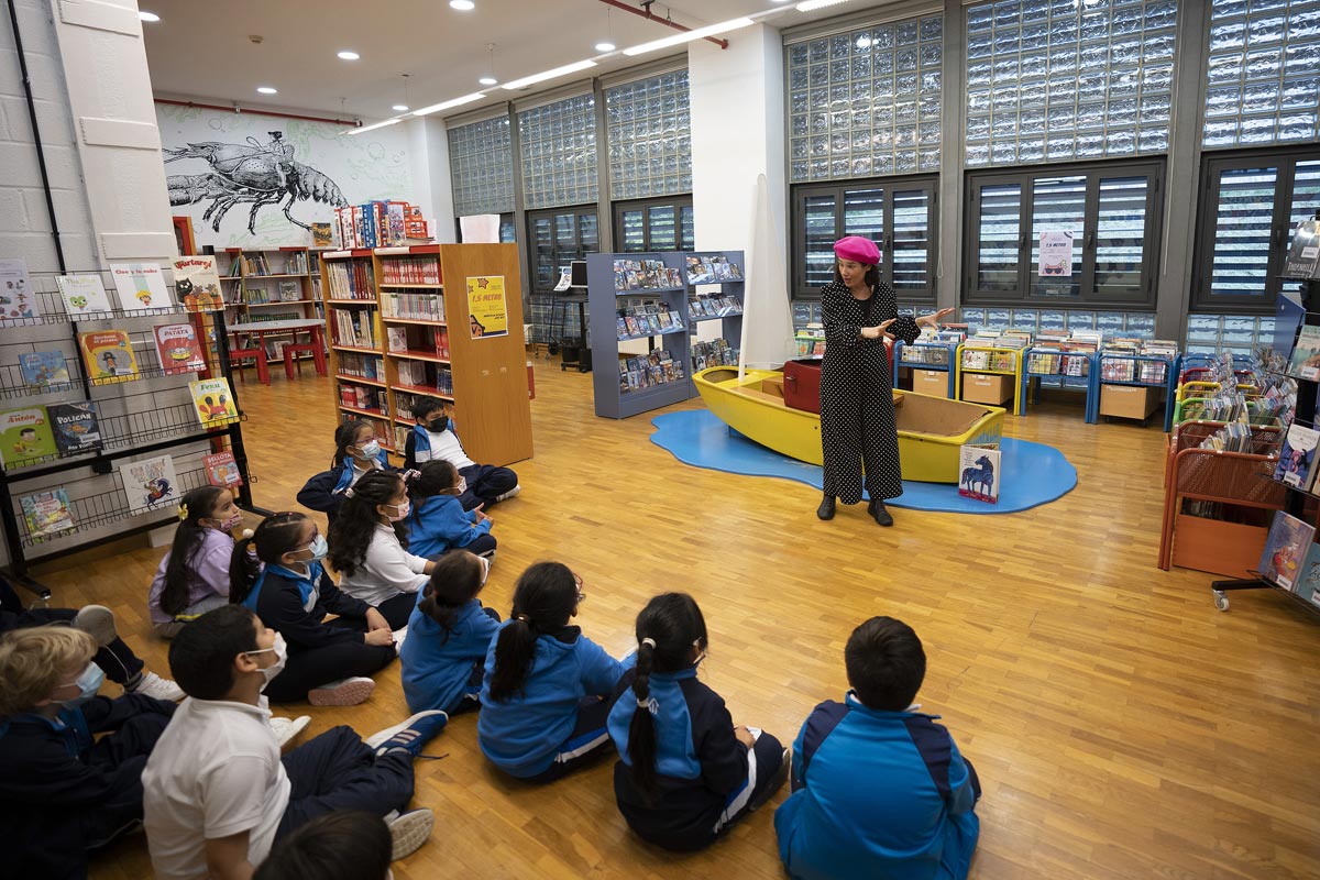 Visita guiada a la biblioteca de Egia.