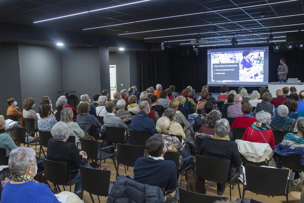 Ikastaroa Ernest Lluch Kultur Etxean