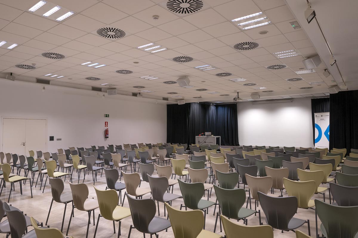 Salón de actos, vista interior.